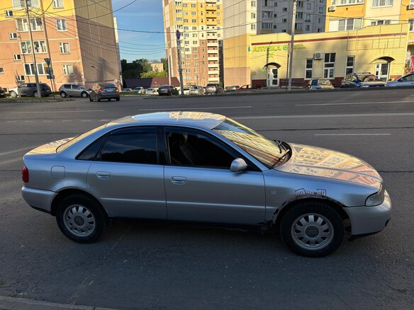 2000 Audi A4 I (B5) Рестайлинг, серый - вид 3