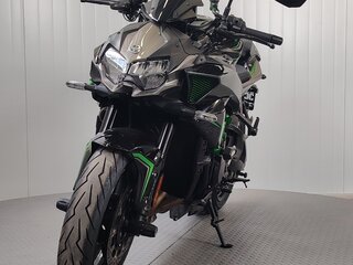 2020 Kawasaki Z H2, чёрный, 1399000 рублей, вид 3
