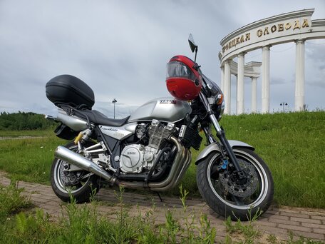 2001 Yamaha XJR1300, серебристый, 290000 рублей, вид 1