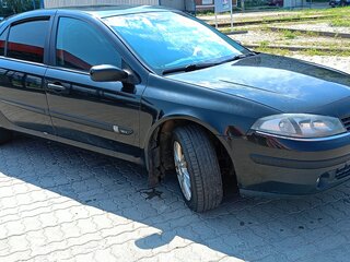 2006 Renault Laguna II Рестайлинг, чёрный, 335000 рублей, вид 2