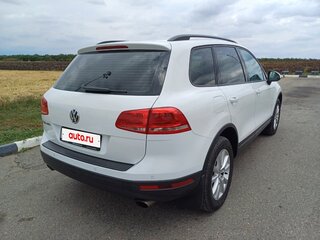 2016 Volkswagen Touareg II Рестайлинг, белый, 2650000 рублей, вид 4