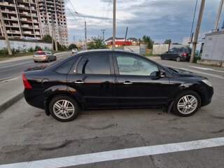2009 Ford Focus II Рестайлинг, чёрный, 640000 рублей, вид 4