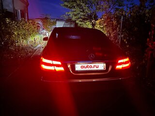 2009 Mercedes-Benz E-Класс 250 5G-Tronic IV (W212, S212, C207), чёрный, 1650000 рублей, вид 5