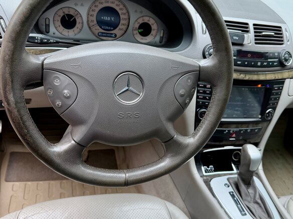2004 Mercedes-Benz E-Класс 320 III (W211, S211), чёрный, 1400000 рублей - вид 13