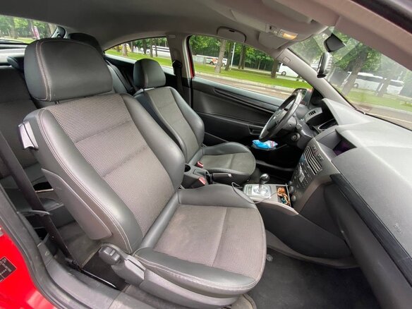 2006 Opel Astra GTC H Рестайлинг, красный, 530000 рублей - вид 9