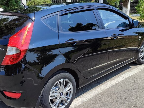 2014 Hyundai Solaris I Рестайлинг, чёрный, 1130000 рублей - вид 4