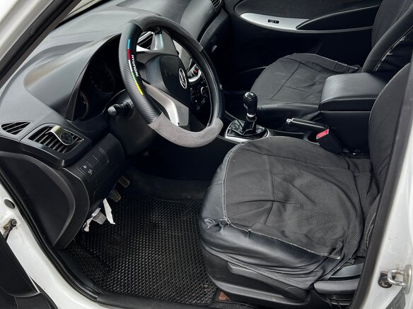 2014 Hyundai Solaris I, белый, 310000 рублей - вид 8