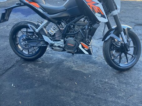 2013 KTM 200 Duke, белый, 225000 рублей, вид 4