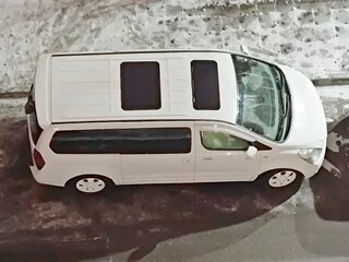 2011 Hyundai Grand Starex I, белый, 1700000 рублей, вид 3