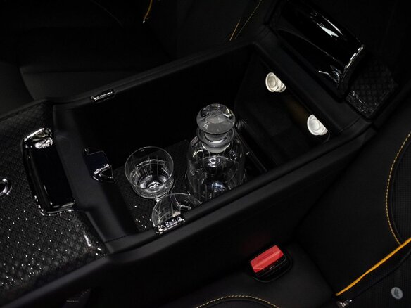 2025 Rolls-Royce Ghost Black Badge II Рестайлинг (Series II), серый, 47294000 рублей - вид 37