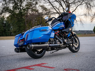2026 Harley-Davidson CVO Road Glide ST, синий, 5790000 рублей, вид 3