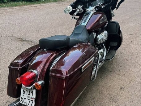 2017 Harley-Davidson Ultra Limited, красный, 2000000 рублей, вид 2