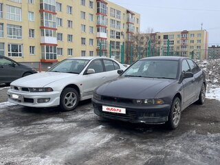 1998 Mitsubishi Galant VIII Рестайлинг, белый, 400000 рублей, вид 1