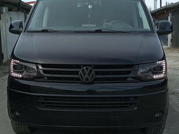 2011 Volkswagen Multivan T5 Рестайлинг, чёрный, 2800000 рублей
