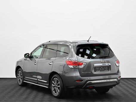2015 Nissan Pathfinder IV, серый, 1475000 рублей, вид 4