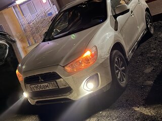 2013 Mitsubishi ASX I Рестайлинг, белый, 1150000 рублей, вид 3