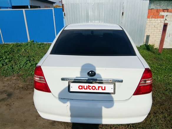 2011 Lifan Solano I (620), белый, 330000 рублей - вид 2