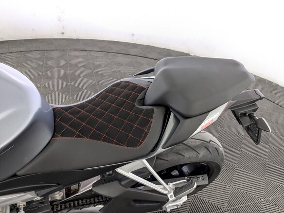 2023 Aprilia Tuono 660, серый, 925000 рублей - вид 7