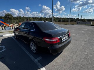 2013 Mercedes-Benz E-Класс 200 IV (W212, S212, C207) Рестайлинг, чёрный, 1800000 рублей, вид 3