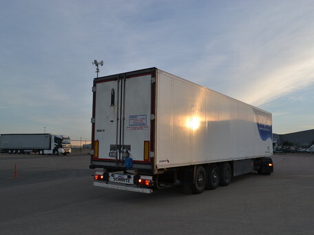 2011 Schmitz Cargobull SKO, белый, 2350000 рублей, вид 3
