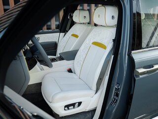 2026 Rolls-Royce Cullinan I Рестайлинг (Series II), зелёный, 84604800 рублей, вид 3