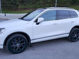 2015 Volkswagen Touareg II Рестайлинг, белый, 2999999 рублей, вид 3