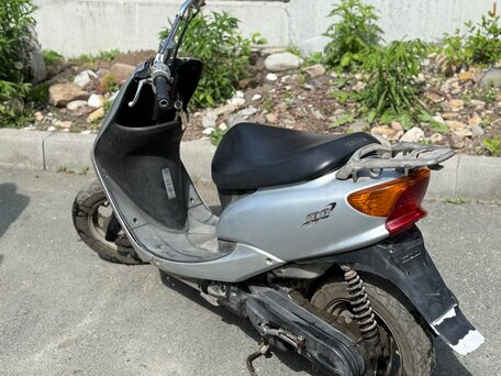 2005 Yamaha Jog, серебристый, 55000 рублей, вид 2