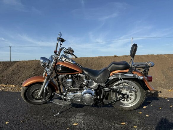 2008 Harley-Davidson Fat Boy, чёрный, 850000 рублей - вид 3