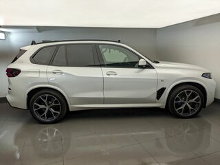 2025 BMW X5 40i IV (G05/G18) Рестайлинг, белый, 15350000 рублей, вид 5