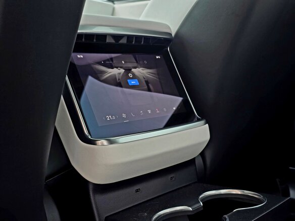 2022 Tesla Model X Plaid I Рестайлинг, белый, 8800000 рублей - вид 18