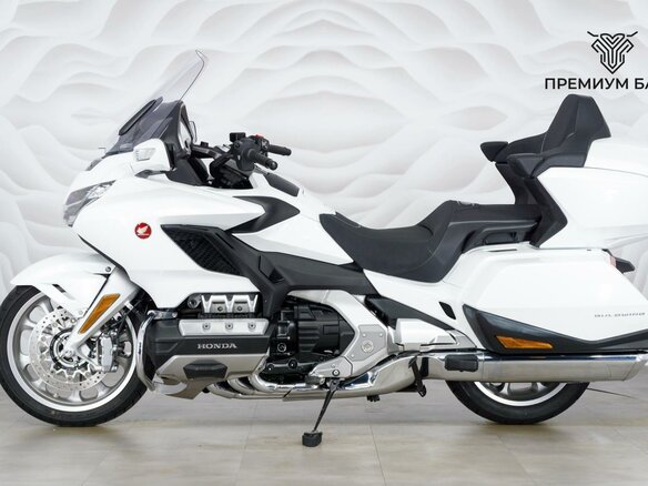 2023 Honda GL 1800 Gold Wing, белый, 3227000 рублей - вид 1