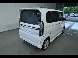 2021 Honda N-BOX II Рестайлинг, белый, 713000 рублей, вид 3