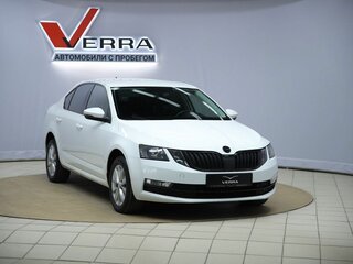 2018 Skoda Octavia III (A7) Рестайлинг, белый, 1590000 рублей, вид 3