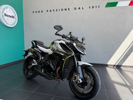 2026 QJMotor SRK 921, красный, 990000 рублей, вид 2