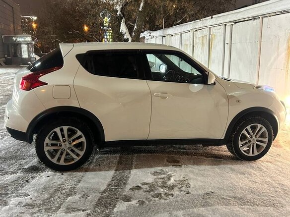 2014 Nissan Juke I, белый, 1240000 рублей - вид 1