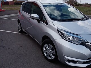 2019 Nissan Note II Рестайлинг, серебристый, 1058000 рублей, вид 2