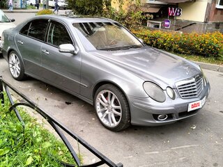 2007 Mercedes-Benz E-Класс 230 III (W211, S211) Рестайлинг, серебристый, 950000 рублей, вид 2