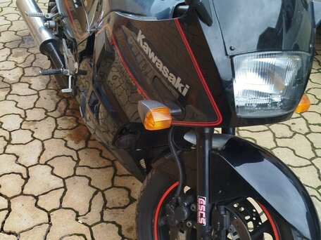1987 Kawasaki GPX 750, чёрный, 240000 рублей, вид 3
