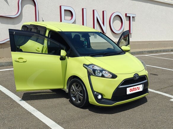 2017 Toyota Sienta II, жёлтый, 1150000 рублей - вид 1