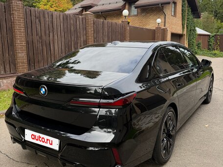2026 BMW 7 серии 740d xDrive VII (G70), чёрный, 19000000 рублей, вид 3
