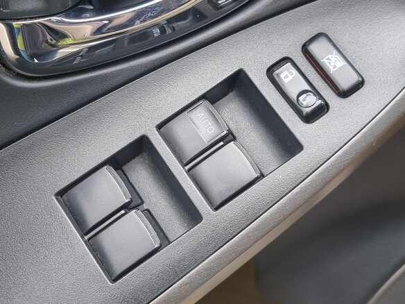 2011 Toyota RAV4 III (XA30) Рестайлинг, бежевый, 1300000 рублей - вид 11