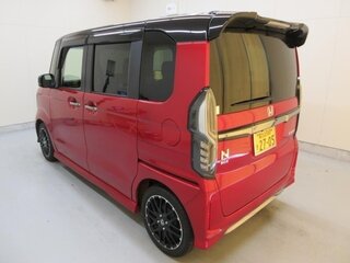 2022 Honda N-BOX II Рестайлинг, красный, 689000 рублей, вид 4
