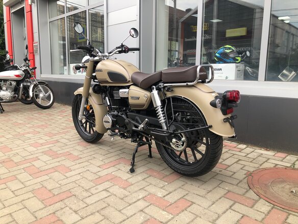 2026 Honda CB 350, бежевый, 600000 рублей - вид 8