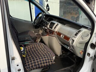 2007 Renault Trafic II Рестайлинг, белый, 1300000 рублей, вид 5