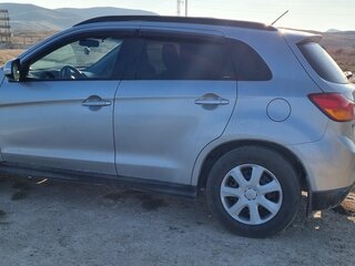 2014 Mitsubishi ASX I Рестайлинг, серебристый, 1400000 рублей, вид 5