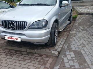 1999 Mercedes-Benz M-Класс 320 I (W163), серебристый, 500000 рублей, вид 1