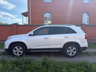 2018 Kia Sorento II Рестайлинг, белый, 2070000 рублей, вид 4