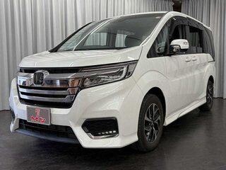 2021 Honda Stepwgn Spada V Рестайлинг, белый, 1880000 рублей, вид 1
