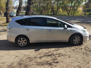 2011 Toyota Prius Alpha I (ZVW40/41), серый, 1111111 рублей, вид 4