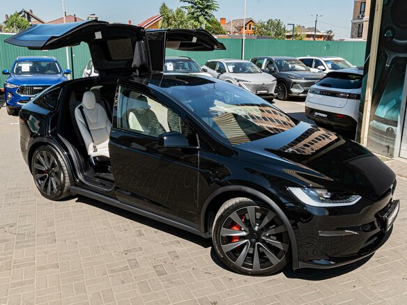 2024 Tesla Model X Plaid I Рестайлинг, чёрный, 12419000 рублей - вид 6